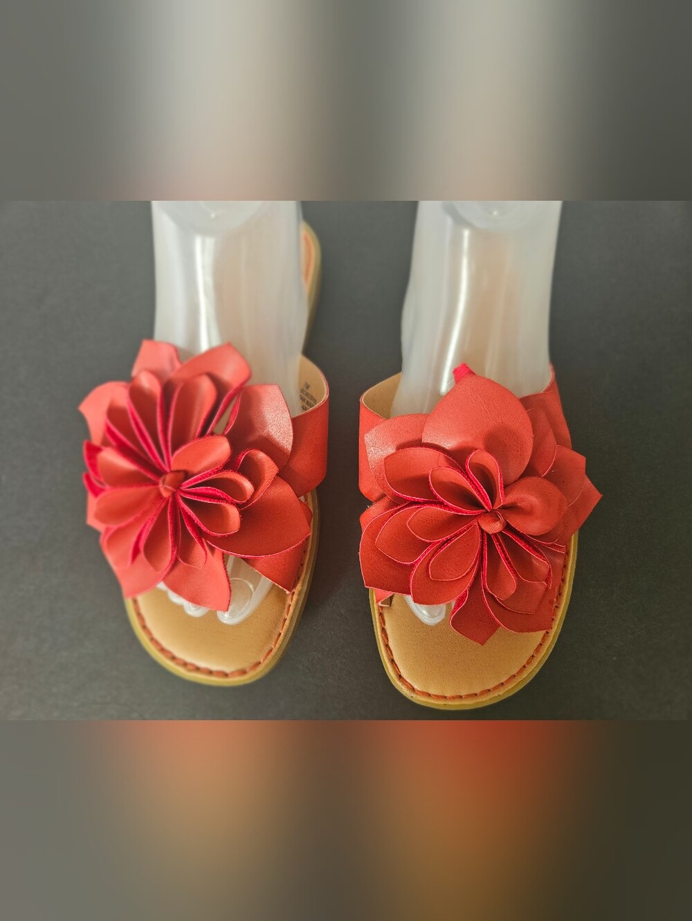 ​b.o.c. Born Concept Women's Red Floral Slide Sandals Size 7 M Faux Leather - Picture 3 of 16